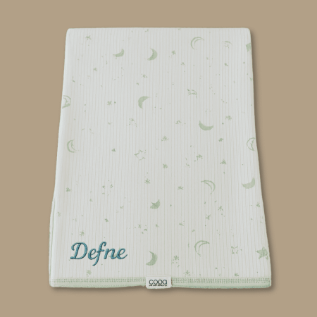 İsme Özel Nakışlı Gökyüzü Temalı Mint Yeşili Bebek Battaniyesi - Tesbihane