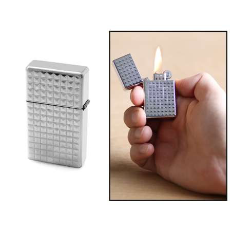 İsme Özel Yazılı Zippo Tasarım Kare Desenli Gümüş Renk Taşlı Çakmak - Tesbihane