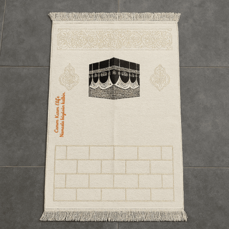 Kişiye Özel Nakış İşlemeli Kabe Motifli Saçaklı Beyaz Renk Hediyelik Seccade - Tesbihane