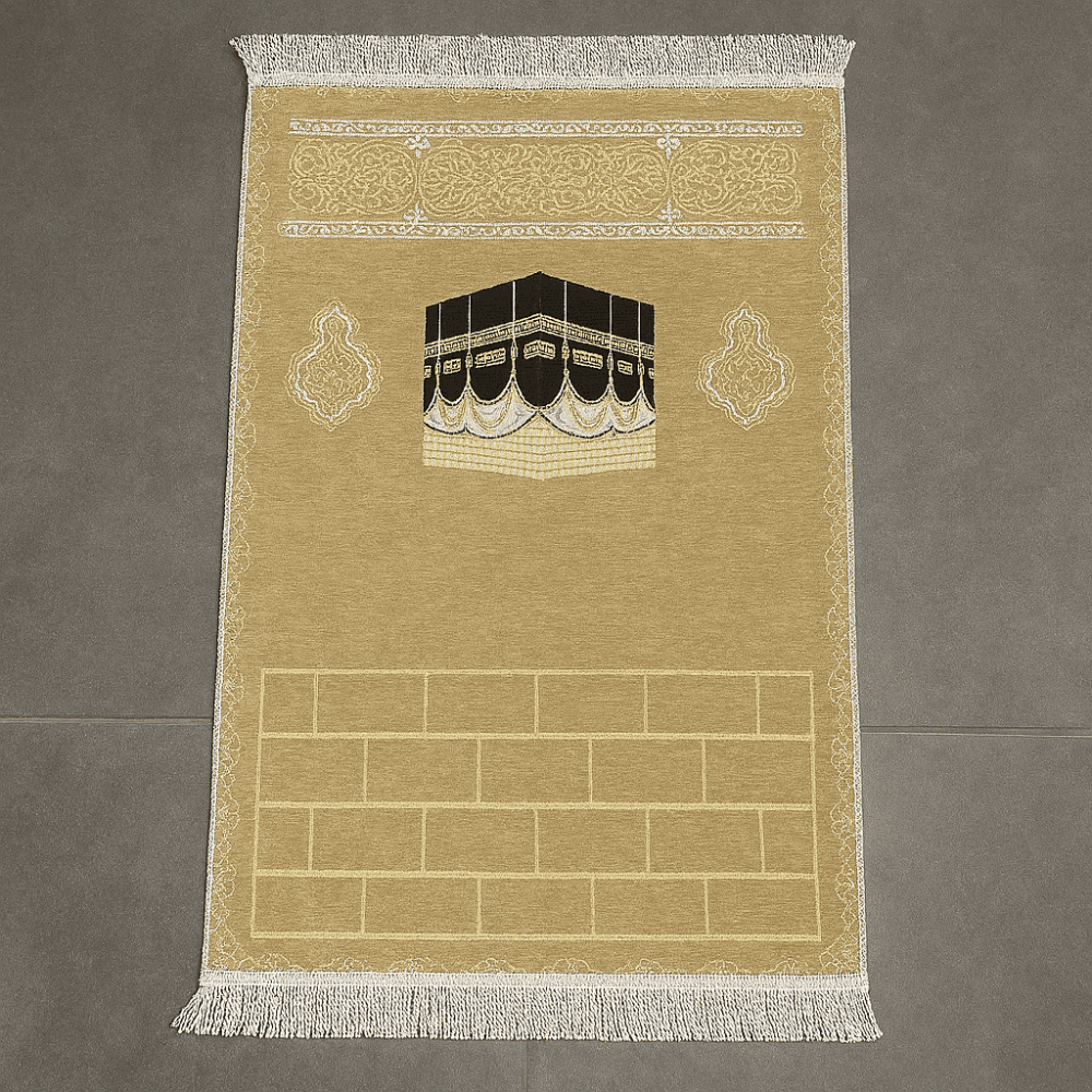 Kişiye Özel Nakış İşlemeli Kabe Motifli Özel Saçaklı Krem Rengi Hediyelik Seccade - 4