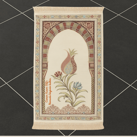 Kişiye Özel Nakış İşlemeli Lale Motifli Astarlı Saçaklı Beyaz Renk Hediyelik Seccade - Tesbihane