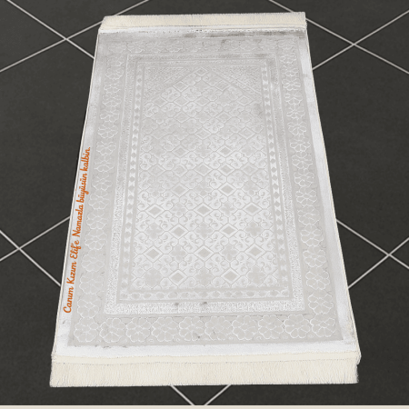 Kişiye Özel Nakış İşlemeli Saf İpek Kadife Kumaştan Beyaz Renk Hediyelik Seccade - Tesbihane