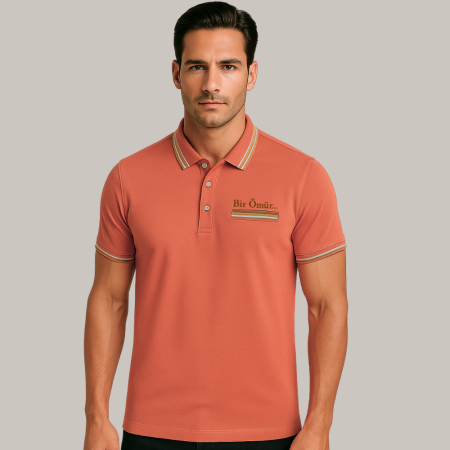 Kişiye Özel Nakışlı Cep ve Yaka Garnili Kısa Kollu Ribana Yaka Premium Nar Çiçeği Tişört - Tesbihane