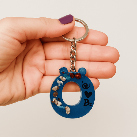 Ö Harfi - Kişiye Özel - Epoksi Reçine Anahtarlık - El Yapımı - Çelik Tokalı - Tesbihane