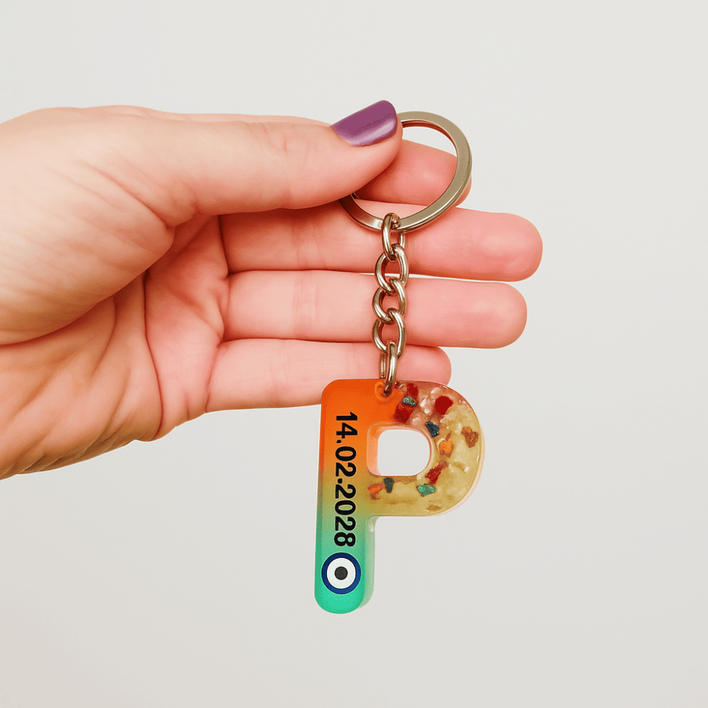 P Harfi - Kişiye Özel - Epoksi Reçine Anahtarlık - El Yapımı - Çelik Tokalı - 1