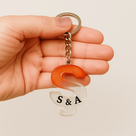 Ş Harfi - Kişiye Özel - Epoksi Reçine Anahtarlık - El Yapımı - Çelik Tokalı - Tesbihane