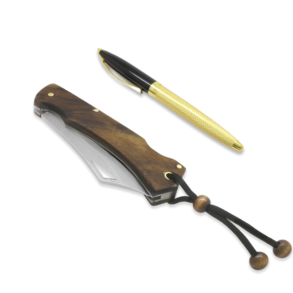Ceviz Ağacı Saplı Ustra Model Kilit Mekanizmalı İsme Özel 4116 Karartılmış Çelik Avcı Kamp Bıçağı - 3