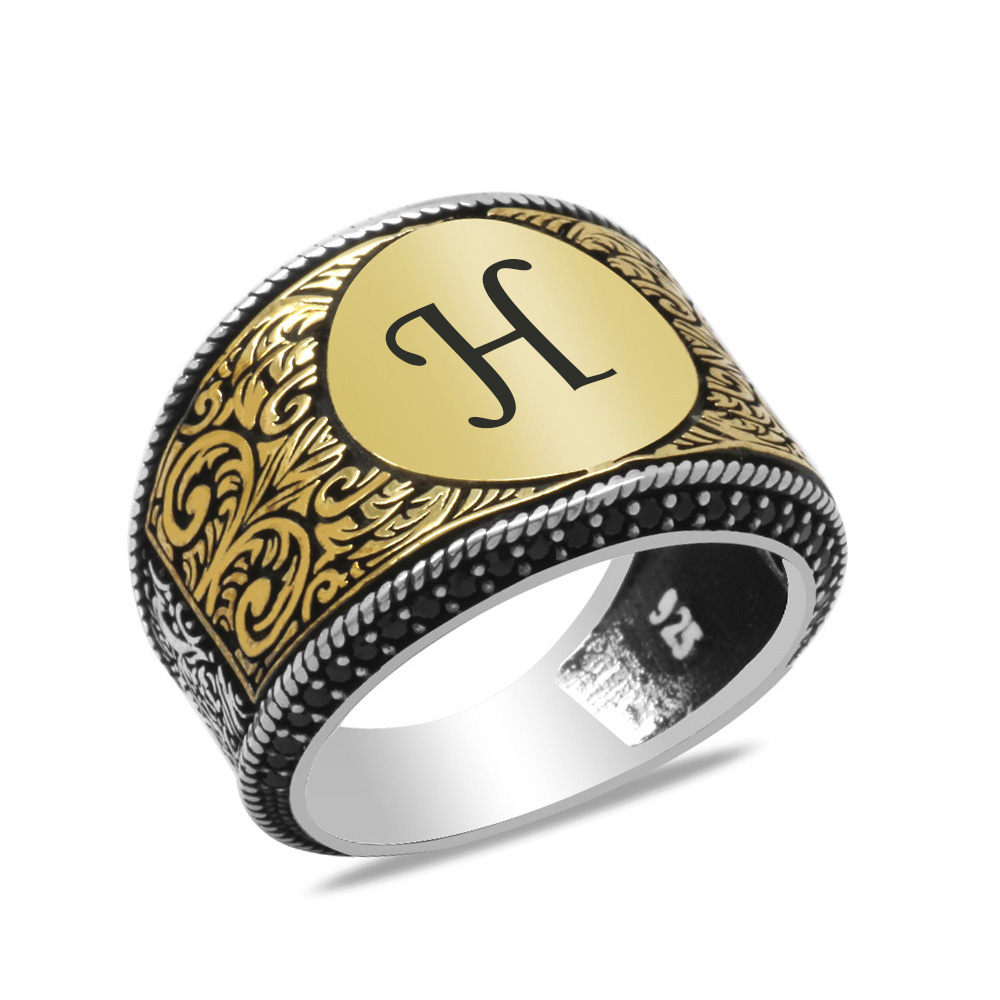 Siyah Zirkon Taş Mıhlamalı Kalem İşçilik Tasarım İsme Özel Veya Harf Yazılı 925 Ayar Gümüş Erkek Yüzük - 4