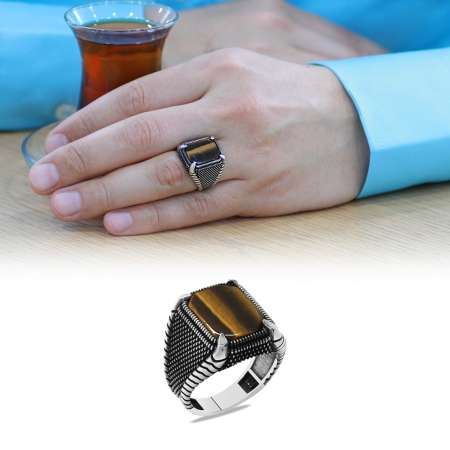 Nokta İşlemeli Kartal Pençesi Detaylı Kaplan Gözü Taşlı 925 Ayar Gümüş Erkek Yüzük - Tesbihane