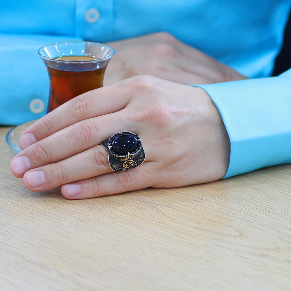 Oniks Taşlı Kenarları Mührü Süleyman İşlemeli 925 Ayar Gümüş Erkek Yüzük - 3