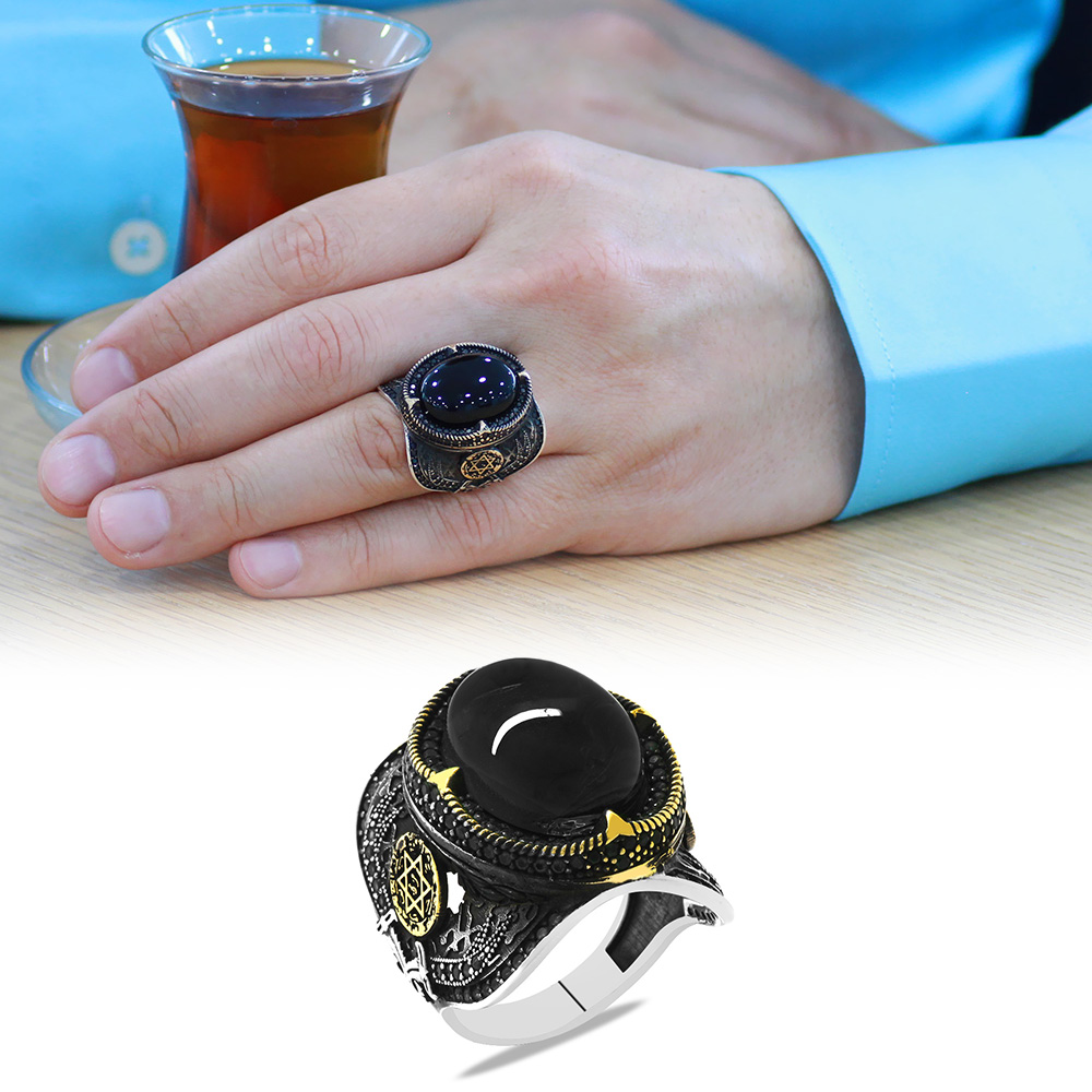 Oniks Taşlı Kenarları Mührü Süleyman İşlemeli 925 Ayar Gümüş Erkek Yüzük - 1