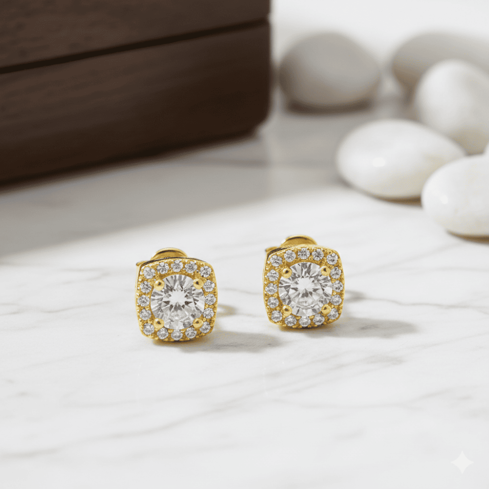 Pırlanta Montür Kare Tasarım Zirkon Taşlı Altın Renk 925 Ayar Gümüş Kadın Küpe - 3