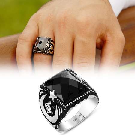 Tuğra ve Ayyıldız İşlemeli Siyah Zirkon Taşlı 925 Ayar Gümüş Yüzük - Tesbihane