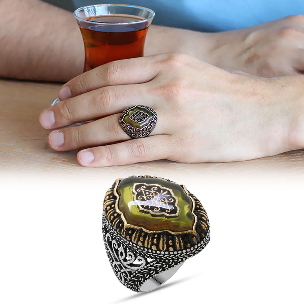 Sarı Kehribar İçine Selçuklu Deseni Motifli 925 Ayar Gümüş Erkek Yüzük - 1