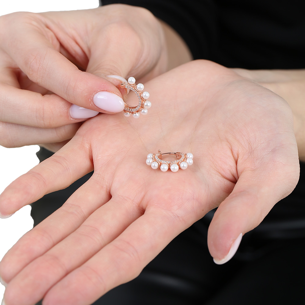 Sıralı İnci Taşlı Rose Renk Yarım Tur 925 Ayar Gümüş Kadın Küpe - 3