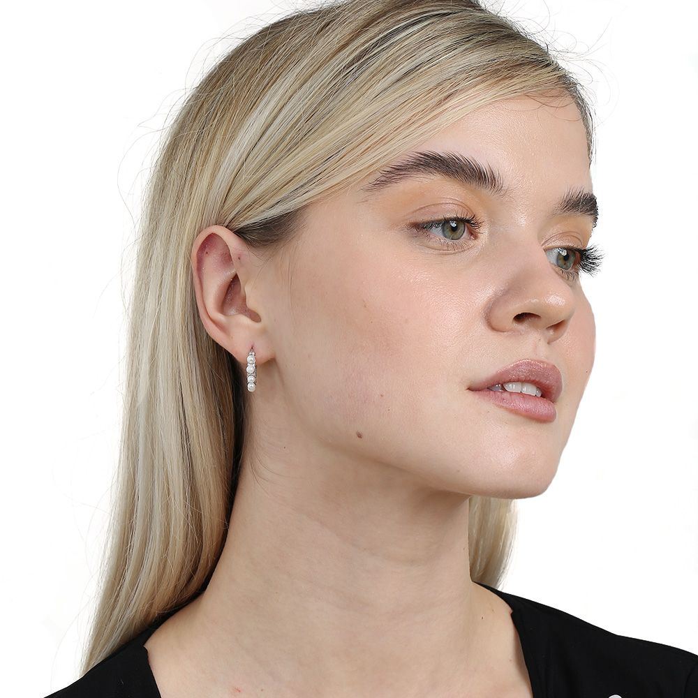 Sıralı İnci Taşlı Gümüş Renk Yarım Tur 925 Ayar Gümüş Kadın Küpe - 1