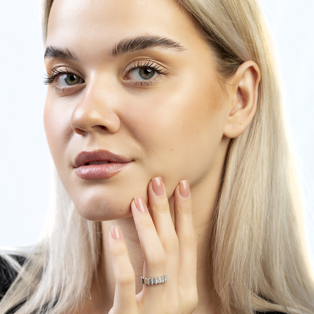 Sıralı Zirkon Taşlı Gümüş Renk Ayarlanabilir Ölçü Yarım Tur 925 Ayar Gümüş Kadın Yüzük - 3