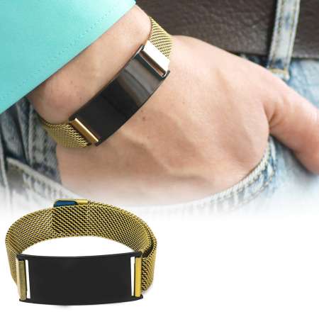 Siyah Zeminli İsme Özel Yazılı Magnet Kapamalı Antik Sarı Renk Çelik Erkek Hasır Bileklik - Tesbihane