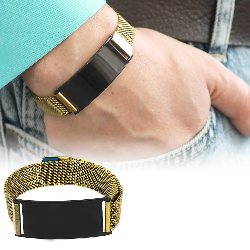 Siyah Zeminli İsme Özel Yazılı Magnet Kapamalı Antik Sarı Renk Çelik Erkek Hasır Bileklik - 1