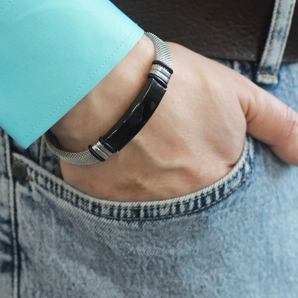 Siyah Zeminli İsme Özel Yazılı Gümüş Renk Çelik Erkek Hasır Bileklik - 3