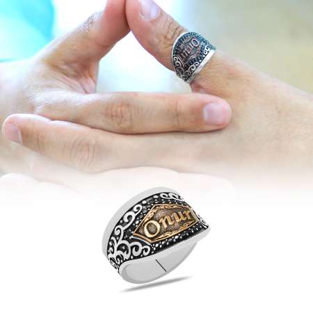 Siyah Zirkon Taşlı Mıhlamalı İsme Özel Yazılı 925 Ayar Gümüş Erkek Okçu Zihgir Yüzük - Tesbihane