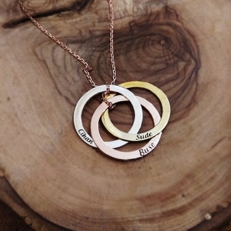 Üç Daire Tasarım Kişiye Özel İsim Yazılı 925 Ayar Gümüş Bayan Kolye - Tesbihane