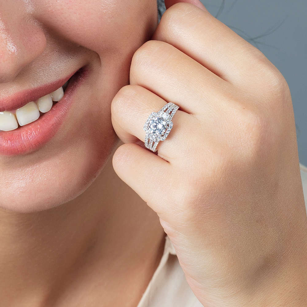 Starlight Diamond Pırlanta Montür Efektli 925 Ayar Gümüş Bayan Baget Yüzük - 2