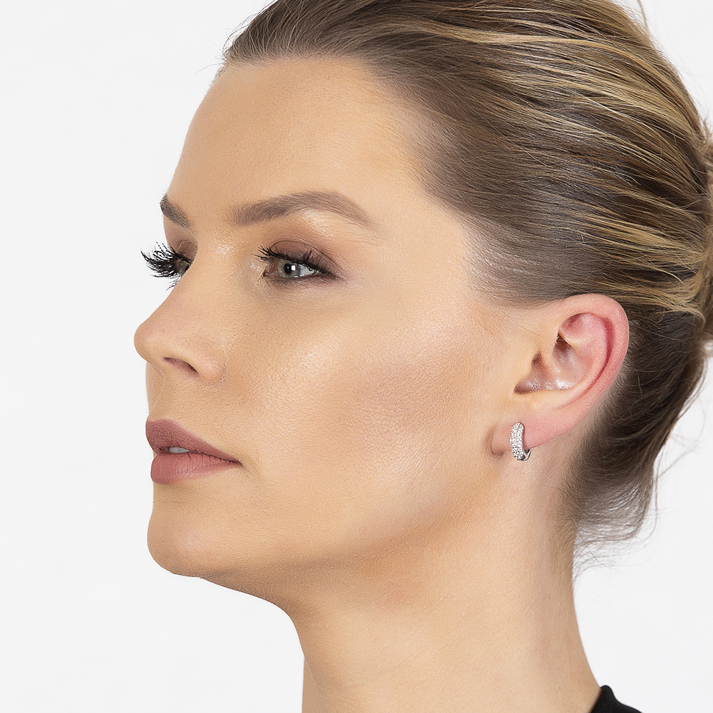 Elmas Görünümlü Zirkon Taşlı Halka Tasarım 925 Ayar Gümüş Küpe - 3