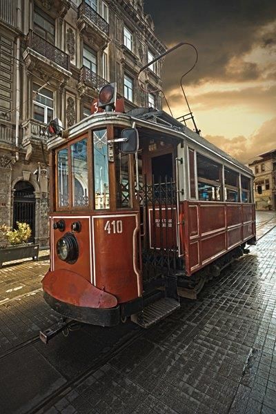 Taksim Temalı Kanvas Tablo - 2