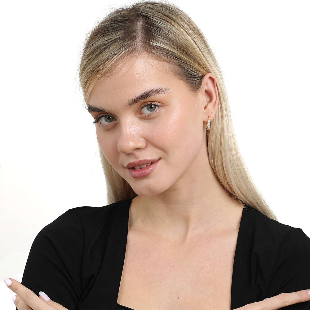 Tek Sıra Beyaz Zirkon Taşlı Altın Renk Yarım Tur 925 Ayar Gümüş Kadın Küpe - 2