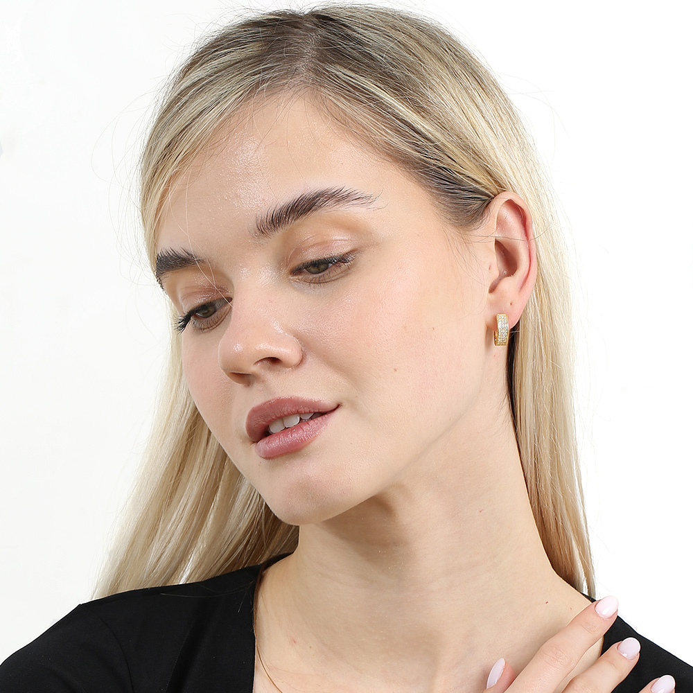 Üç Sıra Beyaz Zirkon Taşlı Altın Renk 925 Ayar Gümüş Kadın Küpe - 2