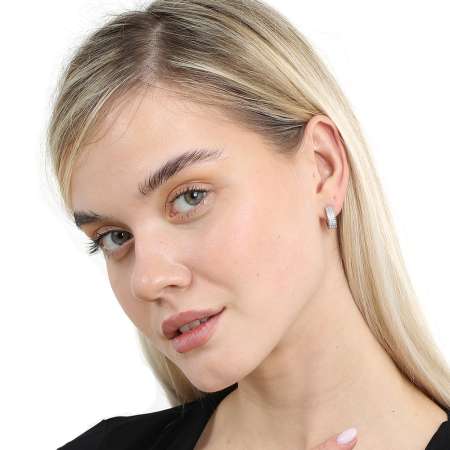 Üç Sıra Beyaz Zirkon Taşlı Gümüş Renk 925 Ayar Gümüş Kadın Küpe - Tesbihane