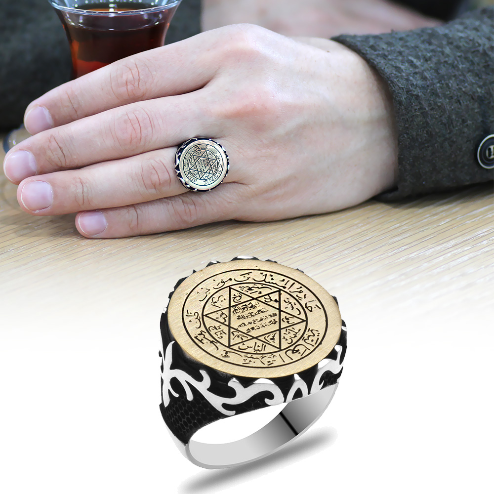 Üzeri Mührü Süleyman İşlemeli Kenarları Oksitli 925 Ayar Gümüş Erkek Yüzük - 1