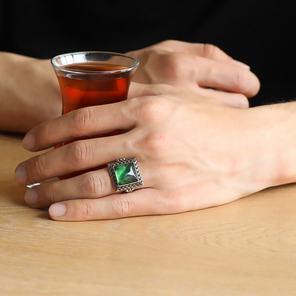 Yeşil Ateş Kehribar Taşlı Kare Tasarım 925 Ayar Gümüş Erkek Yüzük - 2