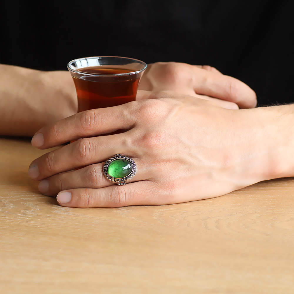Yeşil Ateş Kehribar Taşlı Oval Tasarım 925 Ayar Gümüş Erkek Yüzük - 2