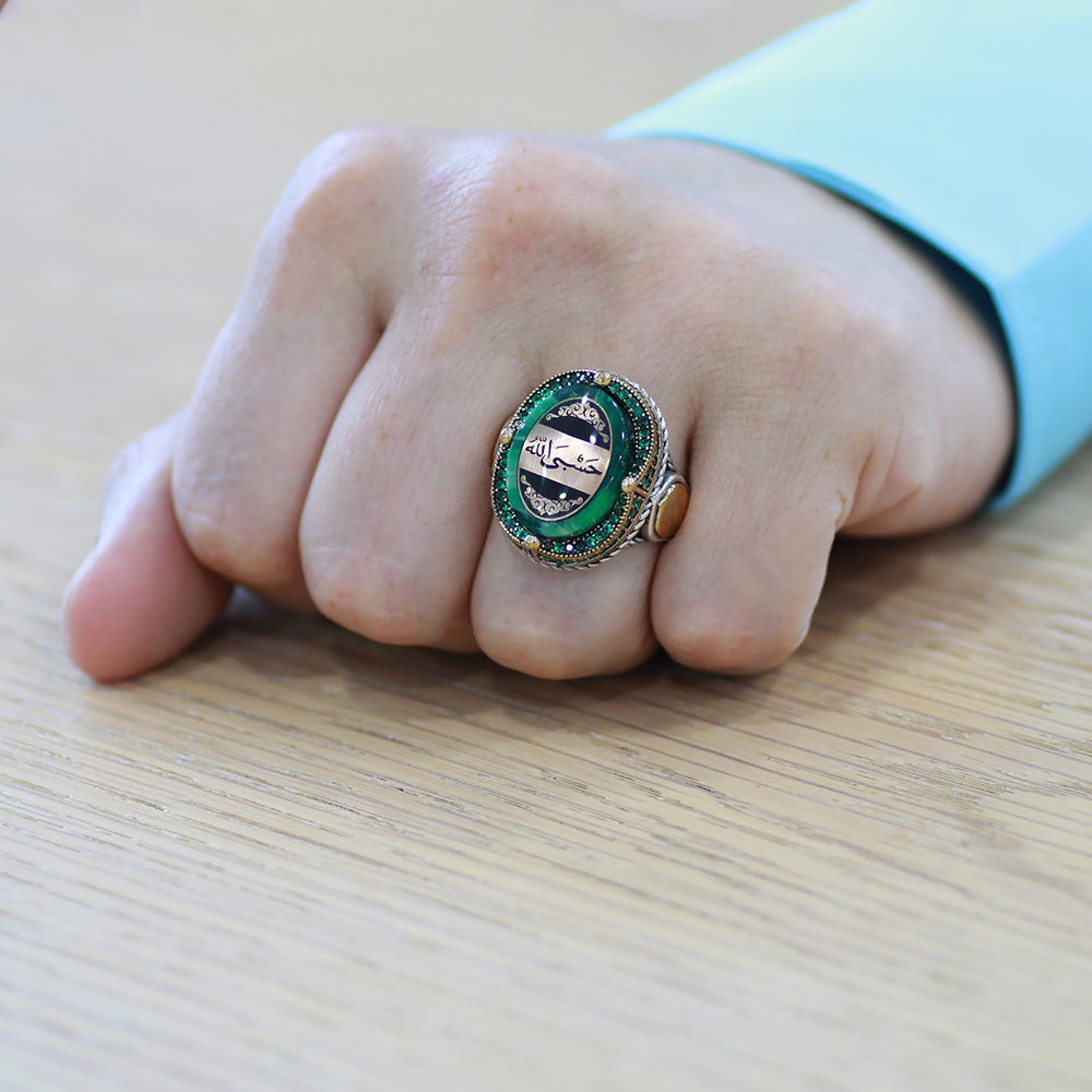 Yeşil Sıkma Kehribar Üzerine Hüsnü Hat Hasbiyallah Yazılı 925 Ayar Gümüş Erkek Yüzük - 2