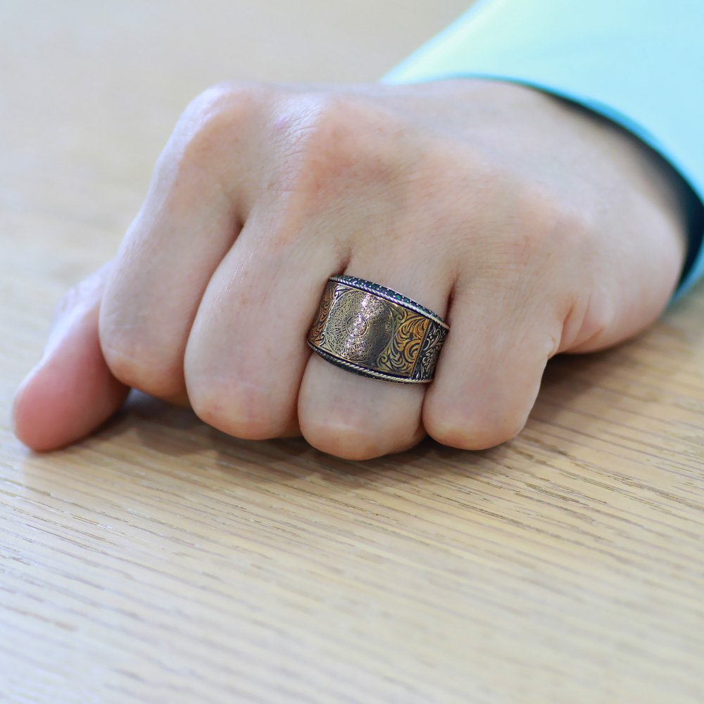 Yeşil Zirkon Taşlı Hüsnü Hat İnşirah Suresi Yazılı 925 Ayar Gümüş Erkek Yüzük - 3