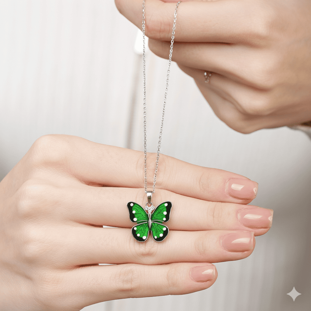 Yeşil ve Beyaz Mineli Kelebek Tasarım Gümüş Renk 925 Ayar Gümüş Kadın Kolye - 5