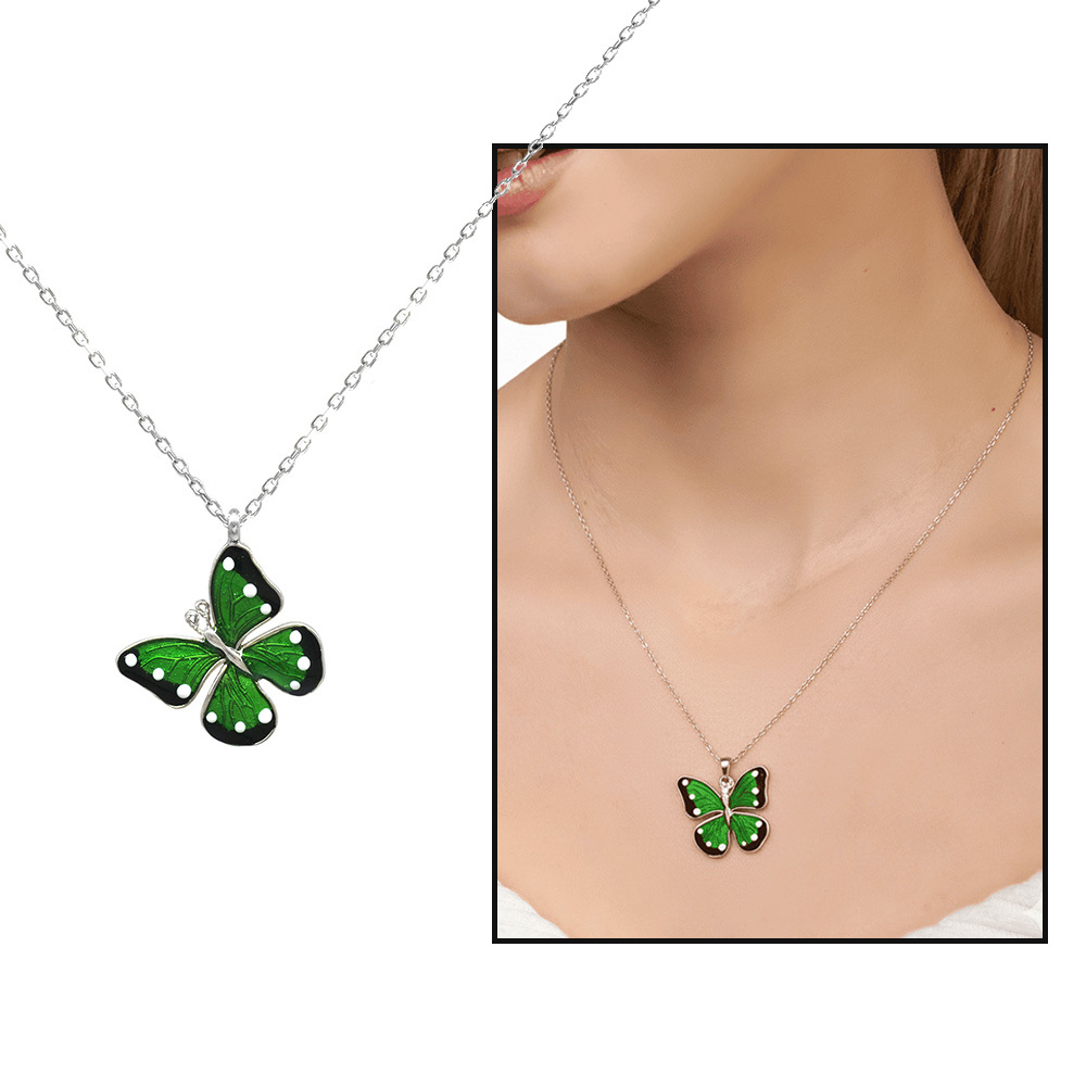 Yeşil ve Beyaz Mineli Kelebek Tasarım Gümüş Renk 925 Ayar Gümüş Kadın Kolye - 1