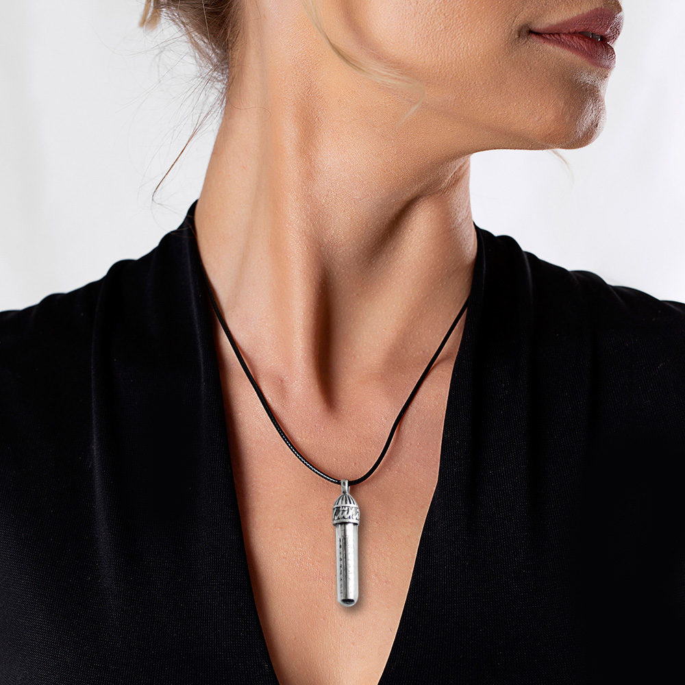 Zemzem İle Doldurulmuş Arapça Allah Yazılı Zarif İp Zincirli 925 Ayar Gümüş Kadın Cevşen Kolye - 3