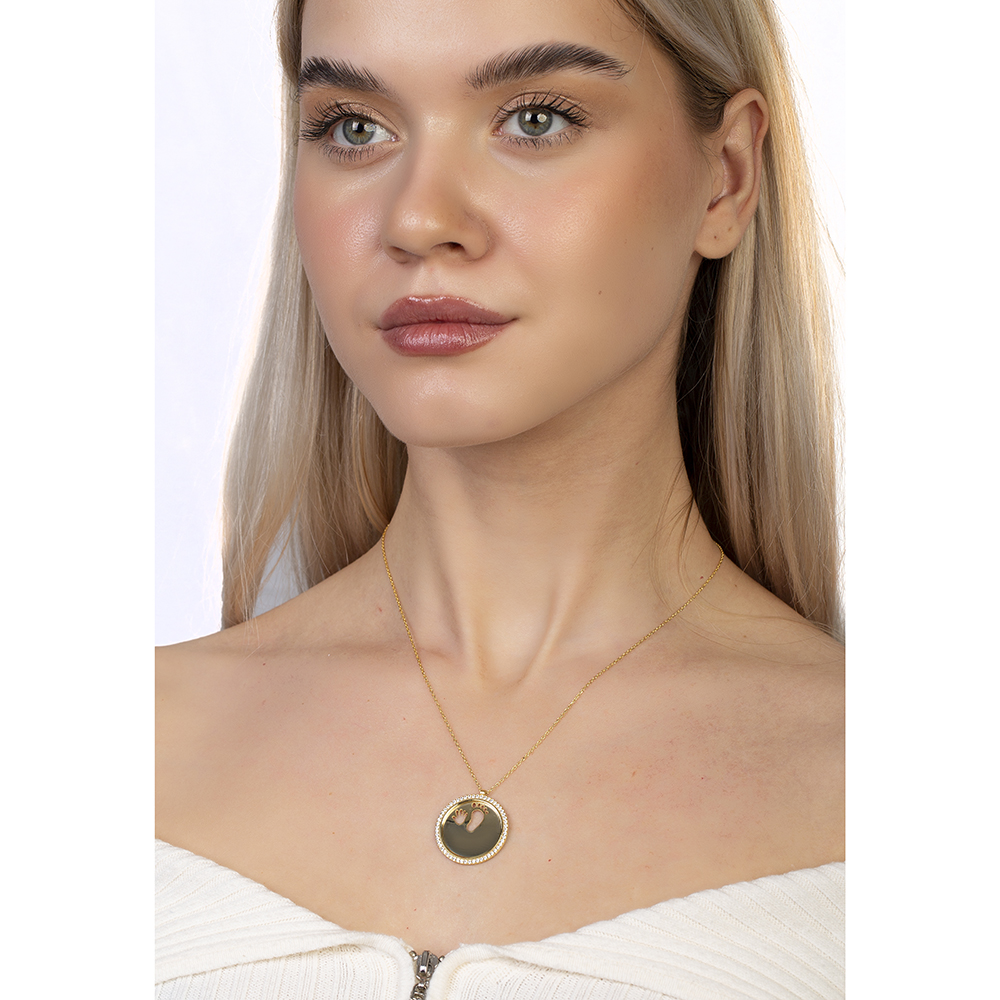 Zirkon Taşlı Bebek El ve Ayak Detaylı Altın Renk İsme Özel Harf Yazılı 925 Ayar Gümüş Kadın Kolye - 3