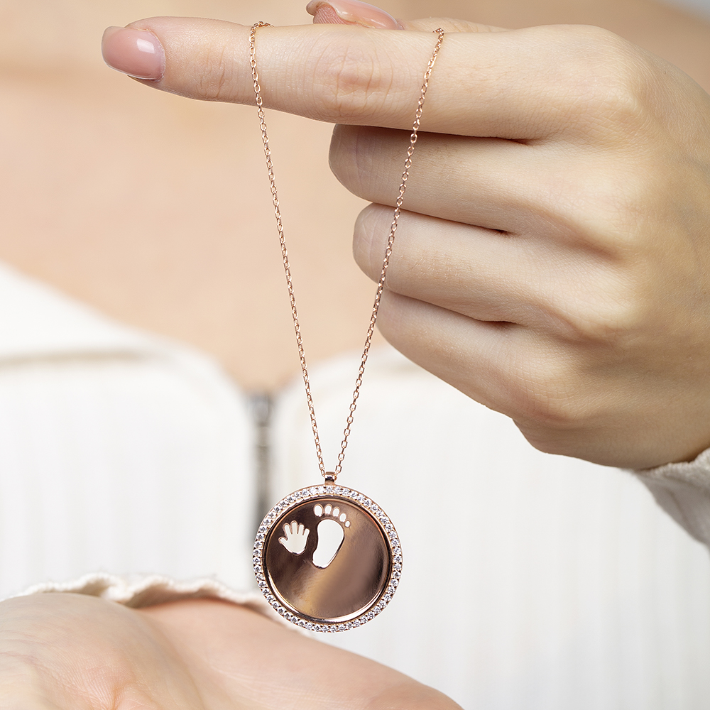 Zirkon Taşlı Bebek El Ayak Detaylı Rose Renk İsme Özel Veya Harf Yazılı 925 Ayar Gümüş Kadın Kolye - 5