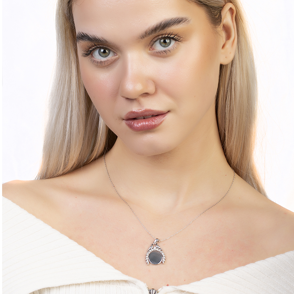 Zirkon Taşlı Çifte Kumrular Temalı Kişiye Özel İsim Veya Harf Yazılı 925 Ayar Gümüş Kadın Kolye - 2