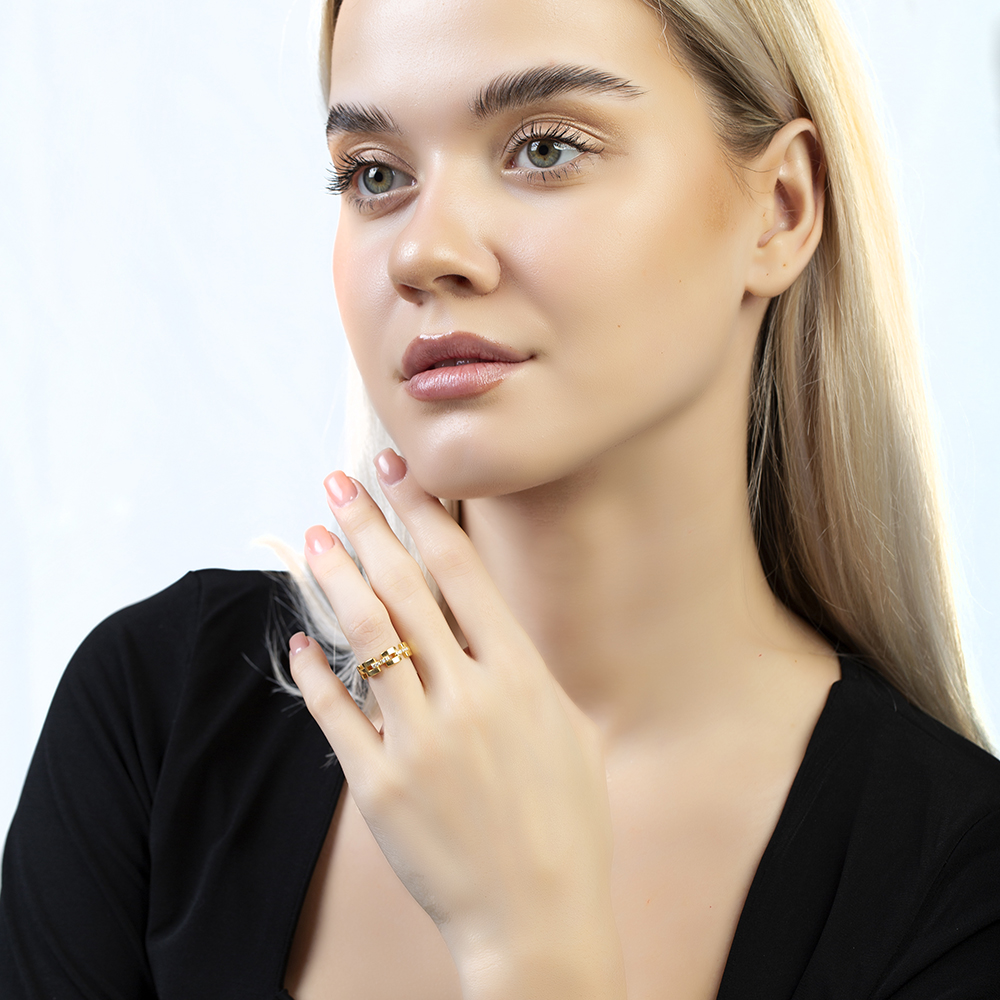 Zirkon Taşlı Kare Zincir Tasarım Altın Renk Ayarlanabilir Ölçü 925 Ayar Gümüş Kadın Yüzük - 1