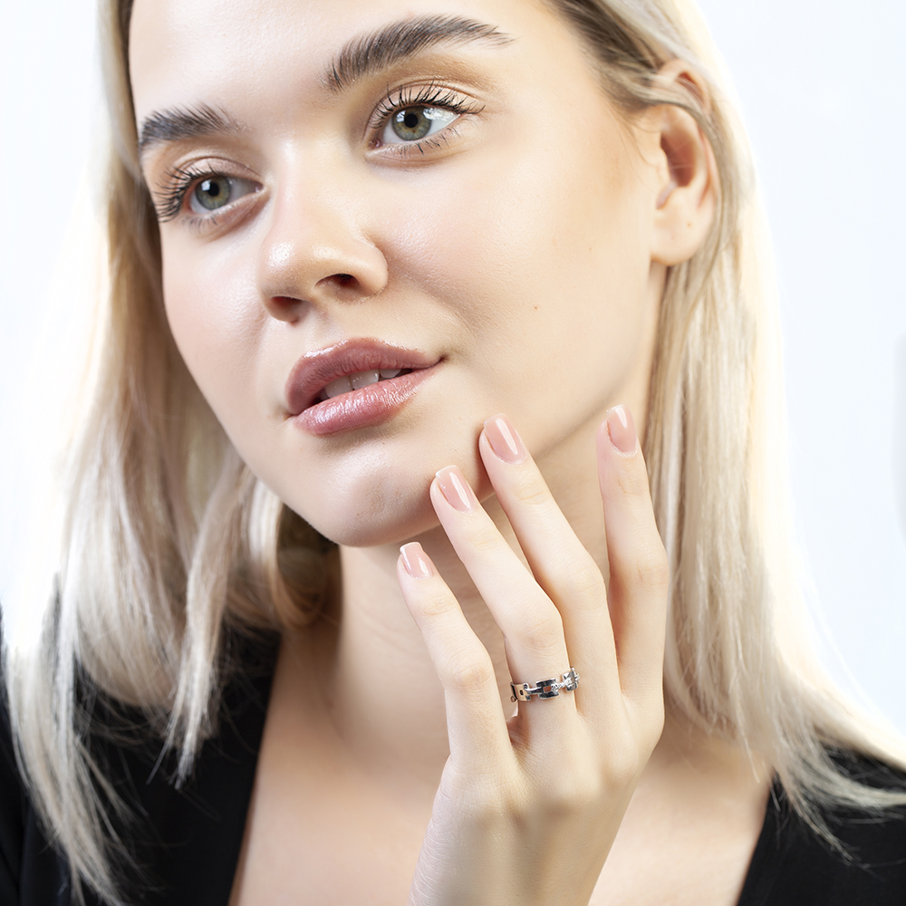 Zirkon Taşlı Kare Zincir Tasarım Gümüş Renk Ayarlanabilir Ölçü 925 Ayar Gümüş Kadın Yüzük - 6