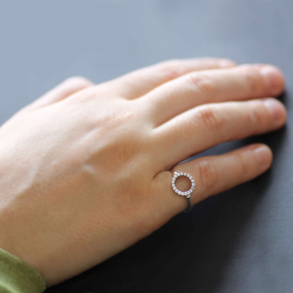 Zirkon Taşlı Oval Tasarım 925 Ayar Gümüş Bayan Yüzük - 1