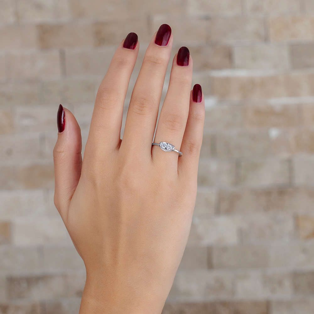 Zirkon Taşlı V Tasarım 925 Ayar Gümüş Bayan Yüzük - 3