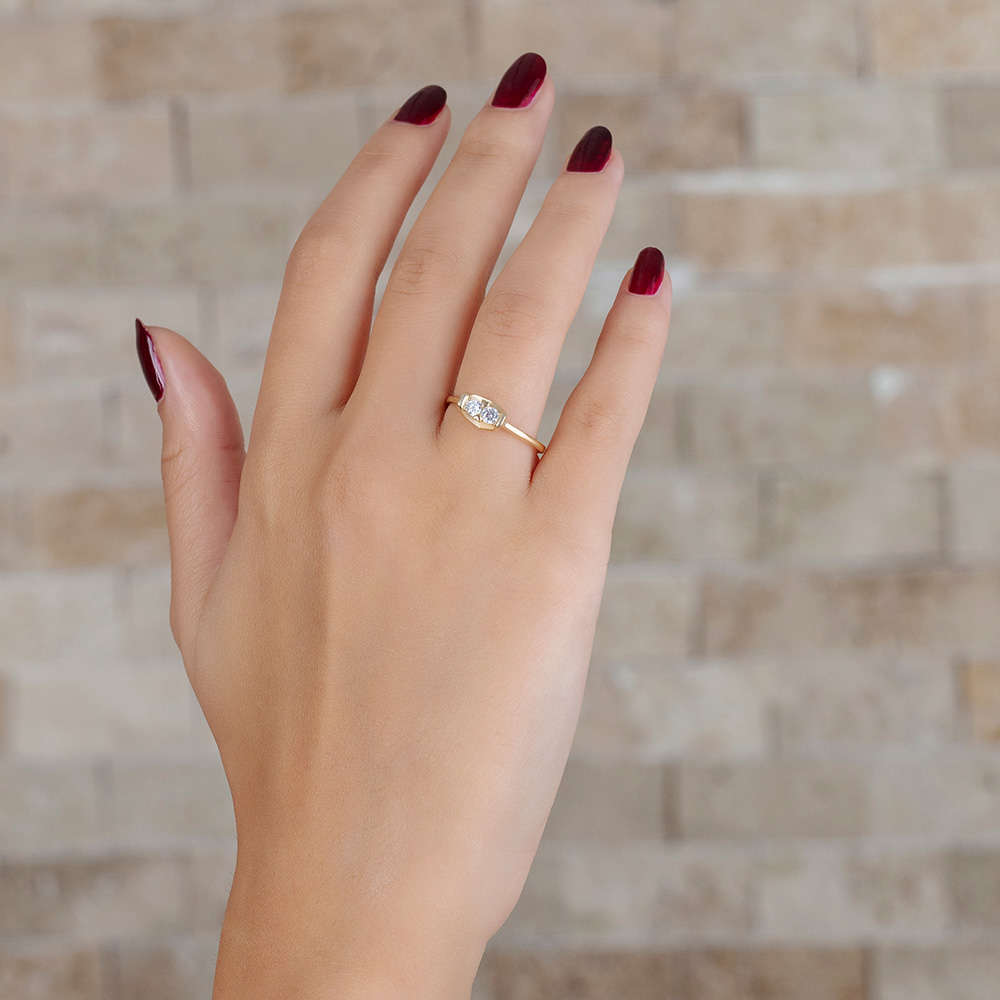 Zirkon Taşlı V Tasarım Altın Renk 925 Ayar Gümüş Bayan Yüzük - 3