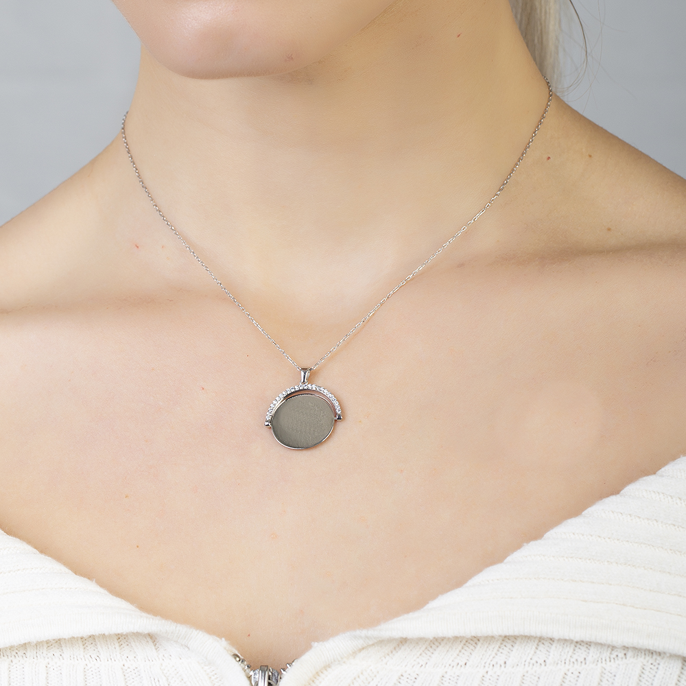 Zirkon Taşlı Yuvarlak Model Gümüş Renk İsme Özel Yazılı 925 Ayar Gümüş Kadın Kolye - 4
