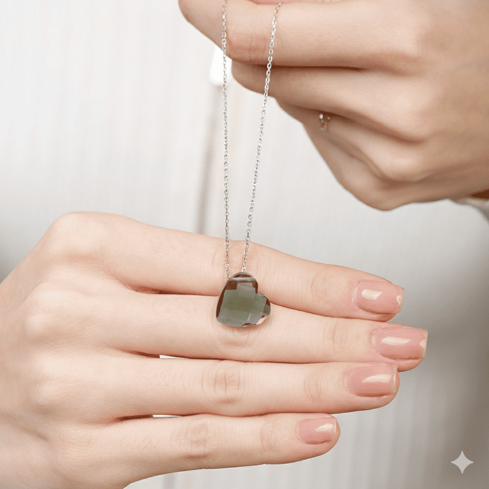 Zultanit Taşlı Kalp Tasarım 925 Ayar Gümüş Kadın Kolye - 4